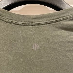 Lululemon Men’s Small T-Shirt